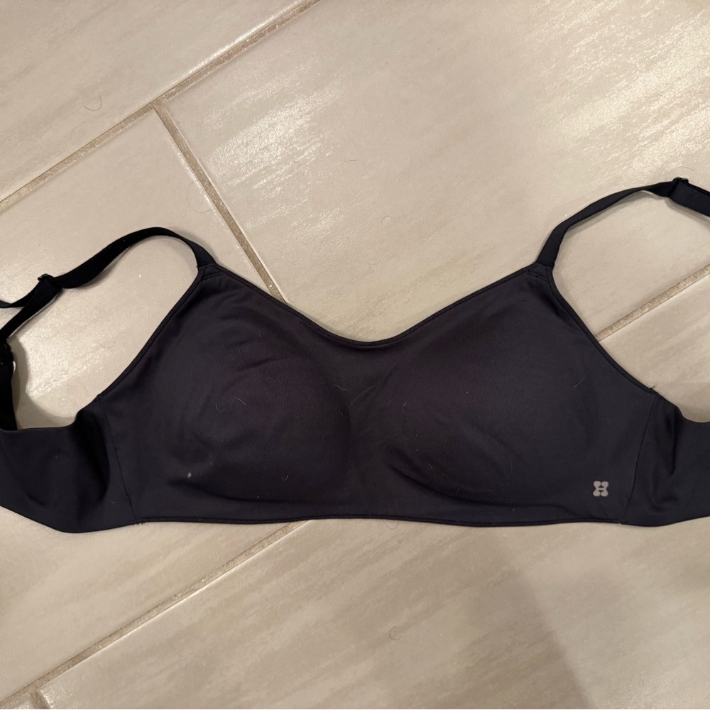 Black huug bra